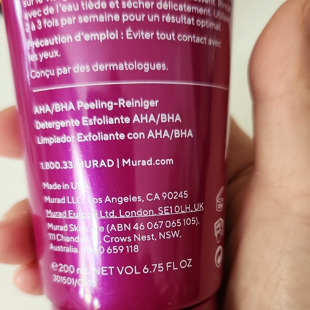 Murad Purple and Cleanser & Exfoliant Skincare - Picture 2 of 5
